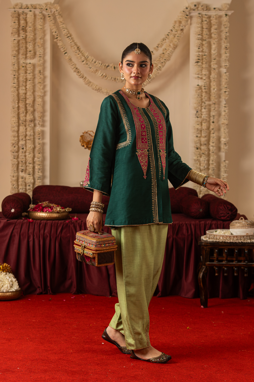 The Paan Set