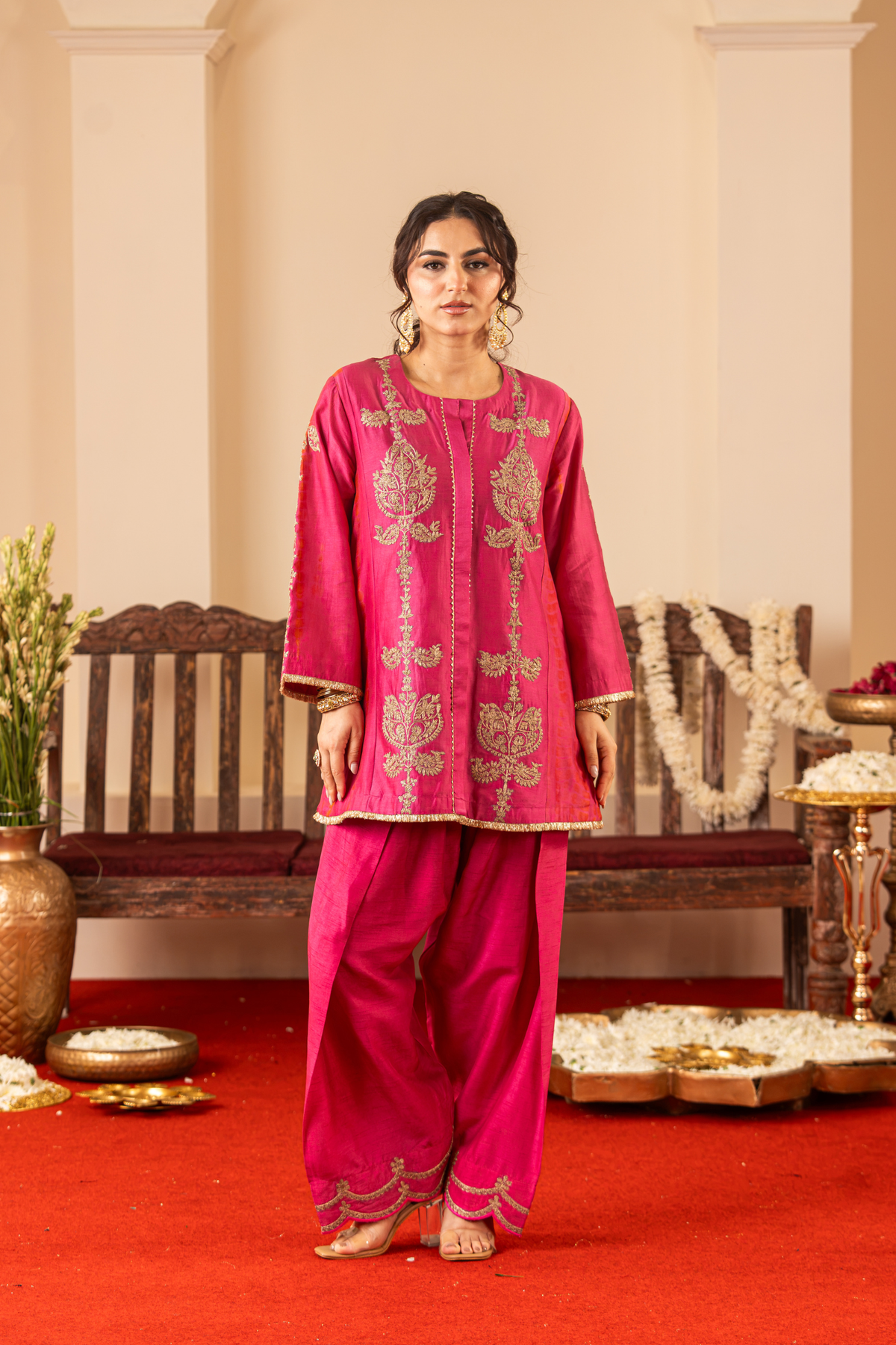 The Roop Set