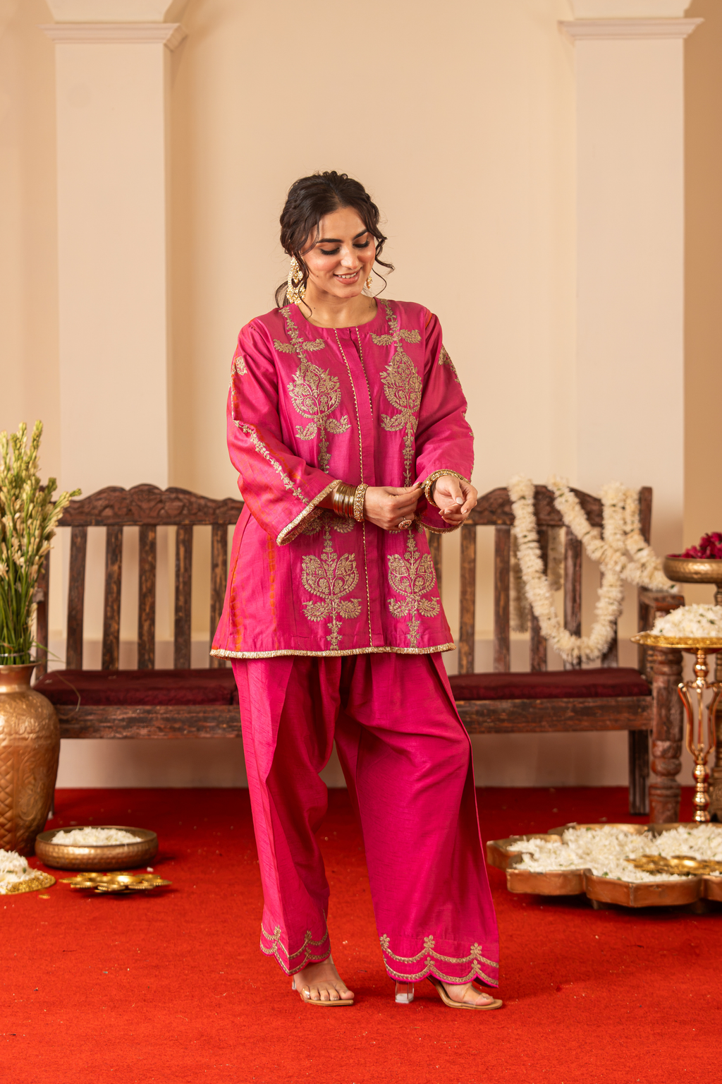 The Roop Set