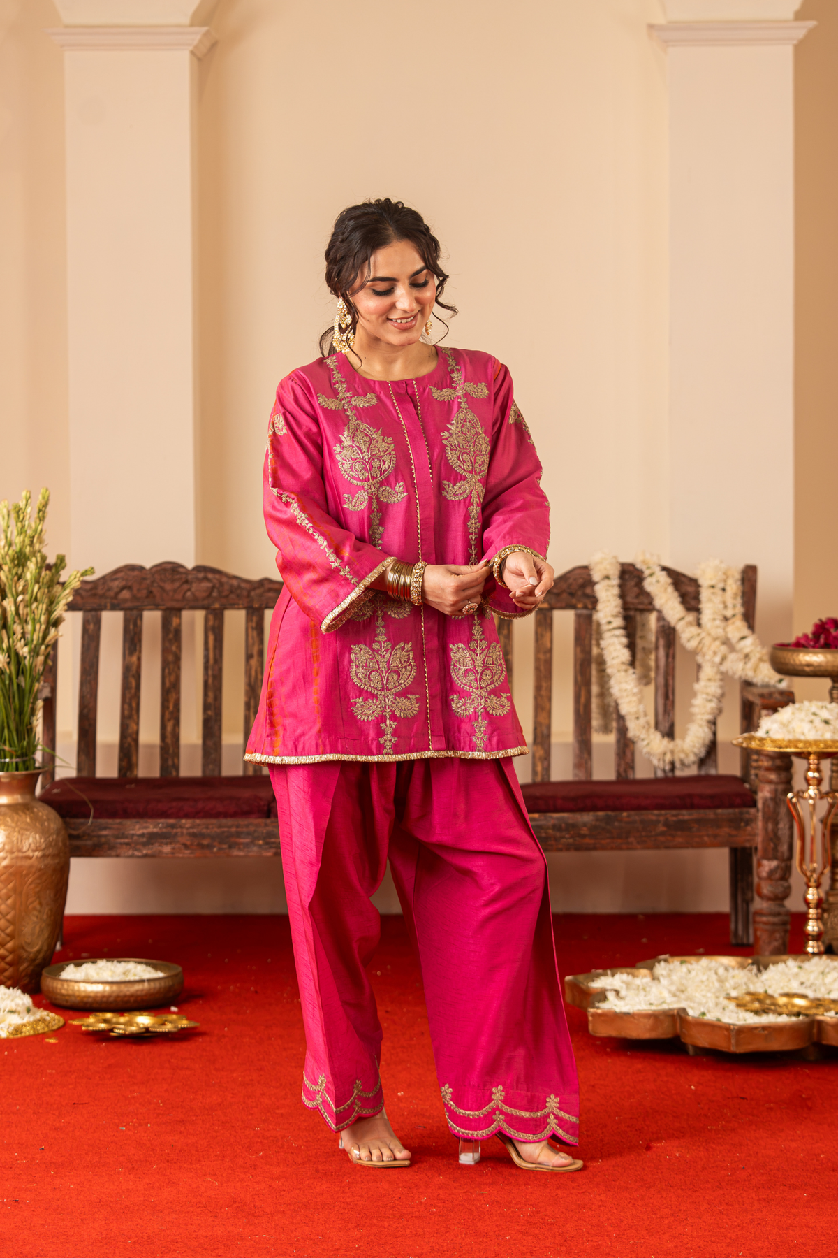 The Roop Set