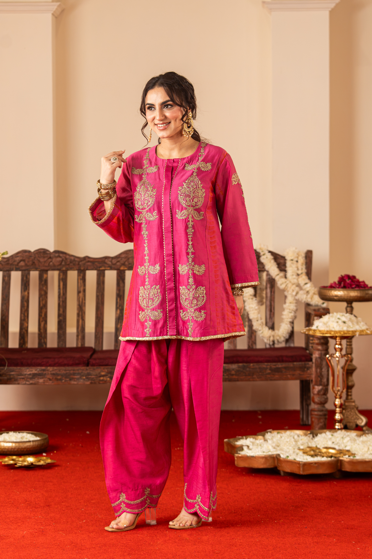 The Roop Set